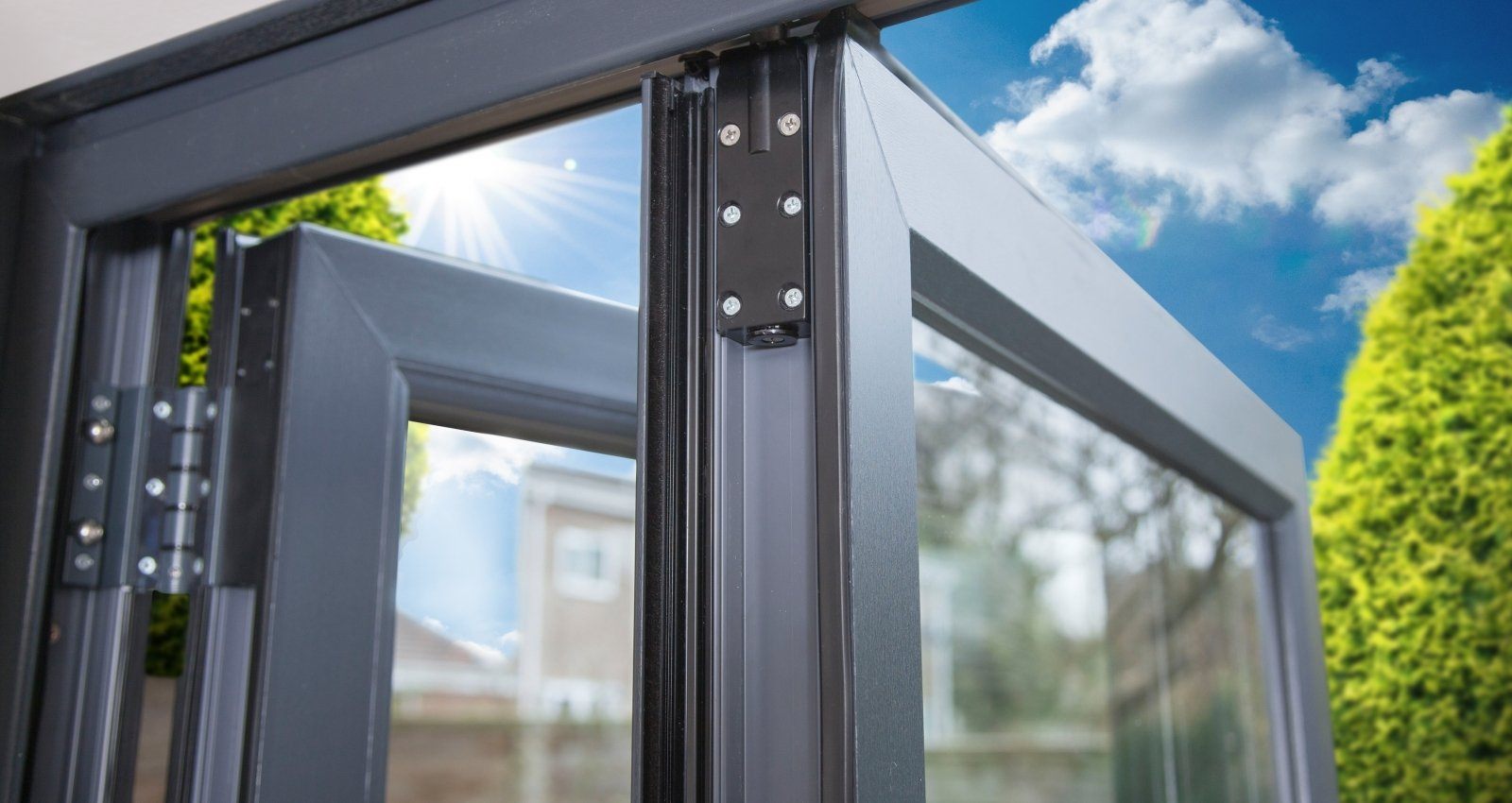 Flexible Concertina Opening on Bi-fold Door